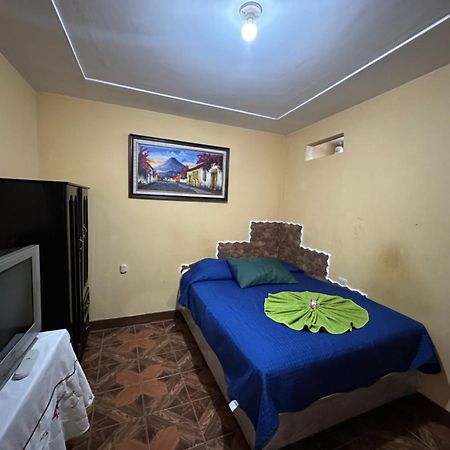 Hospedaje Gonzalez ซานเปโดร ลาลากูนา ภายนอก รูปภาพ