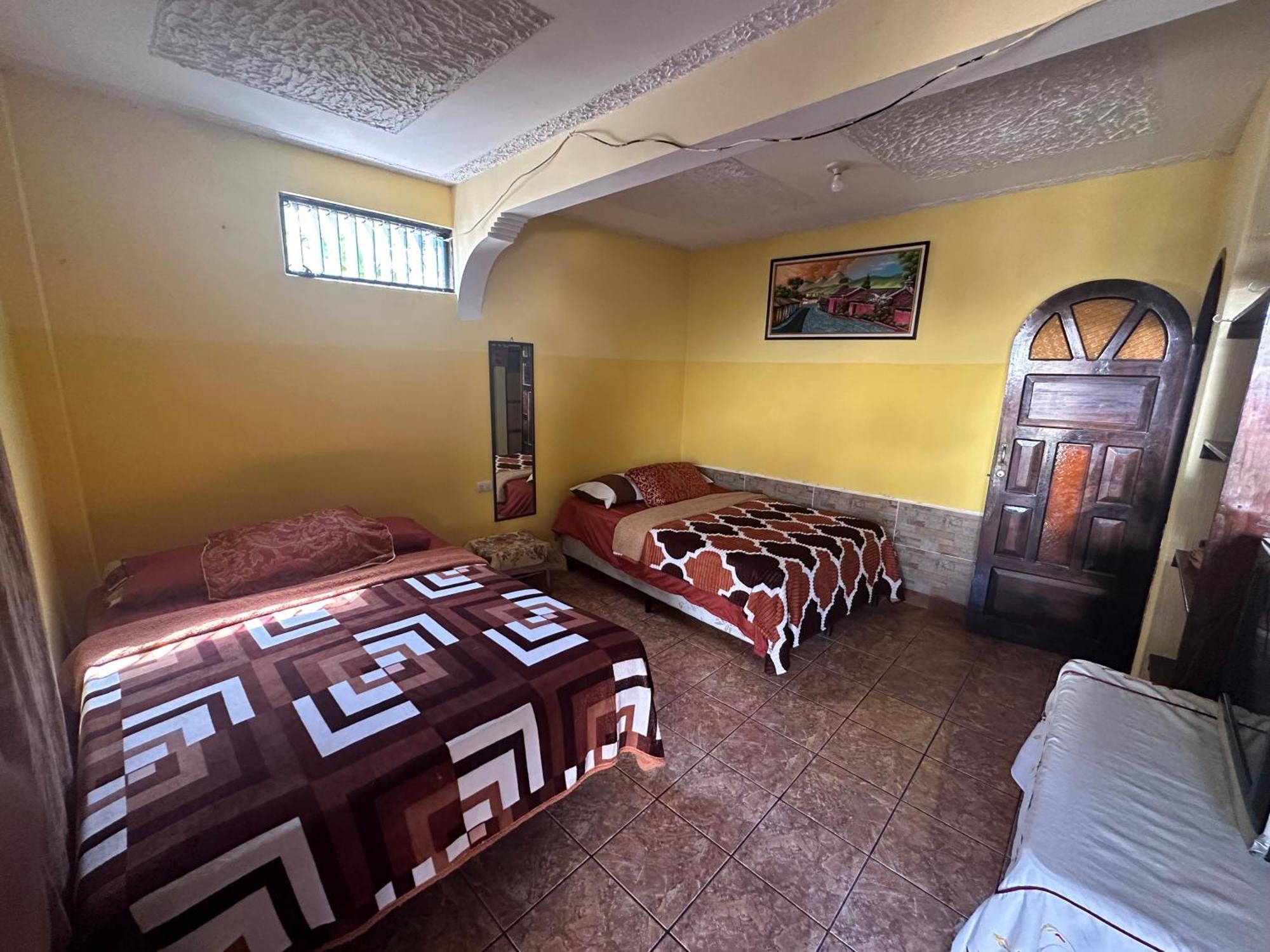 Hospedaje Gonzalez ซานเปโดร ลาลากูนา ภายนอก รูปภาพ